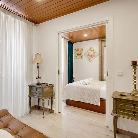 Alfama The Апартаменты *